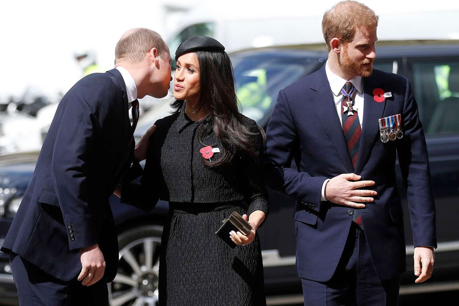 Meghan Markle got Harrys to have matches with Prince William by kissing and embracing him?