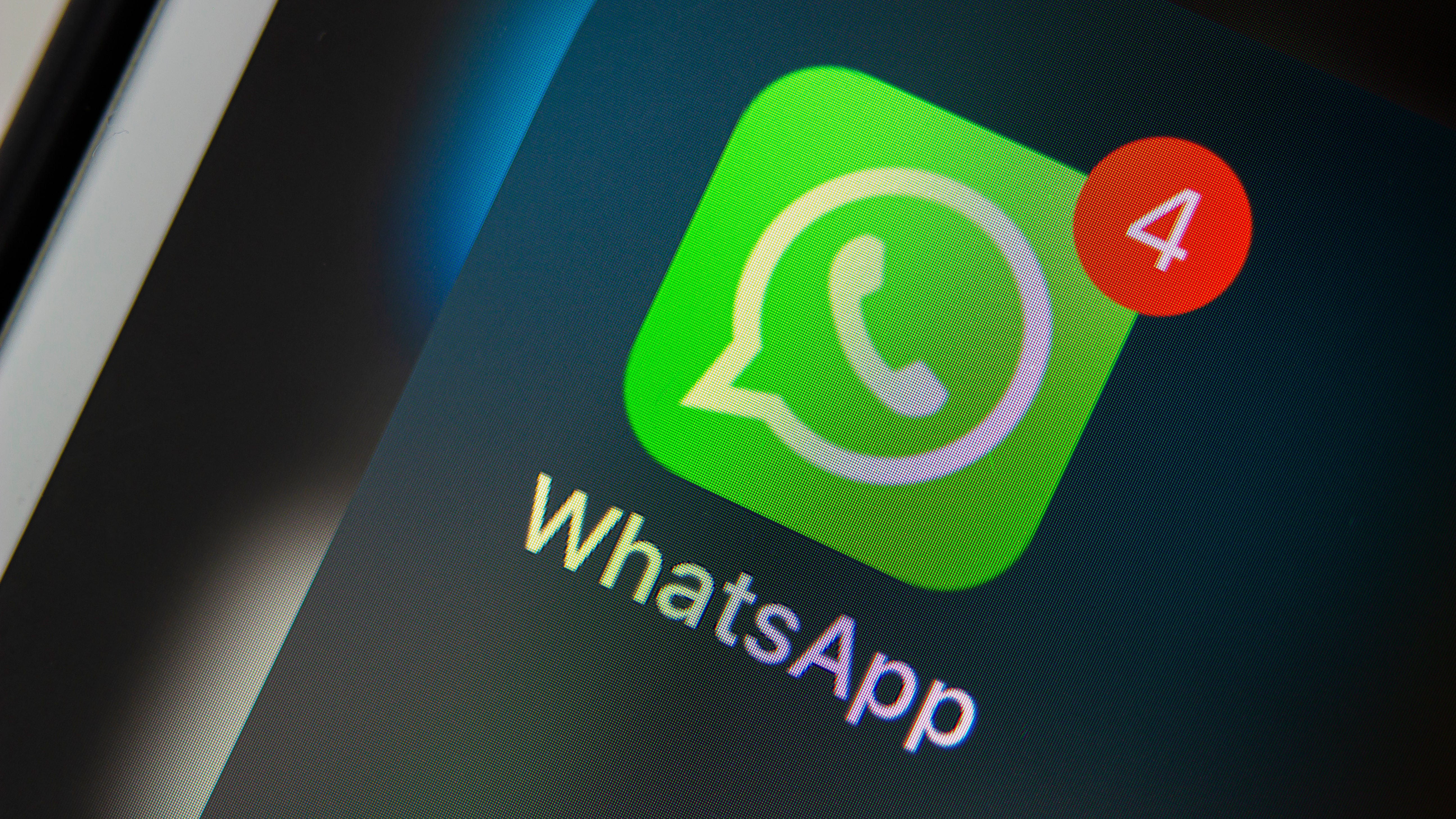 WhatsApp -icon on smartphone