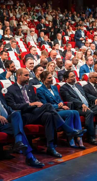 Kate Middleton steps out in London after Prince William depicted with foreign princess