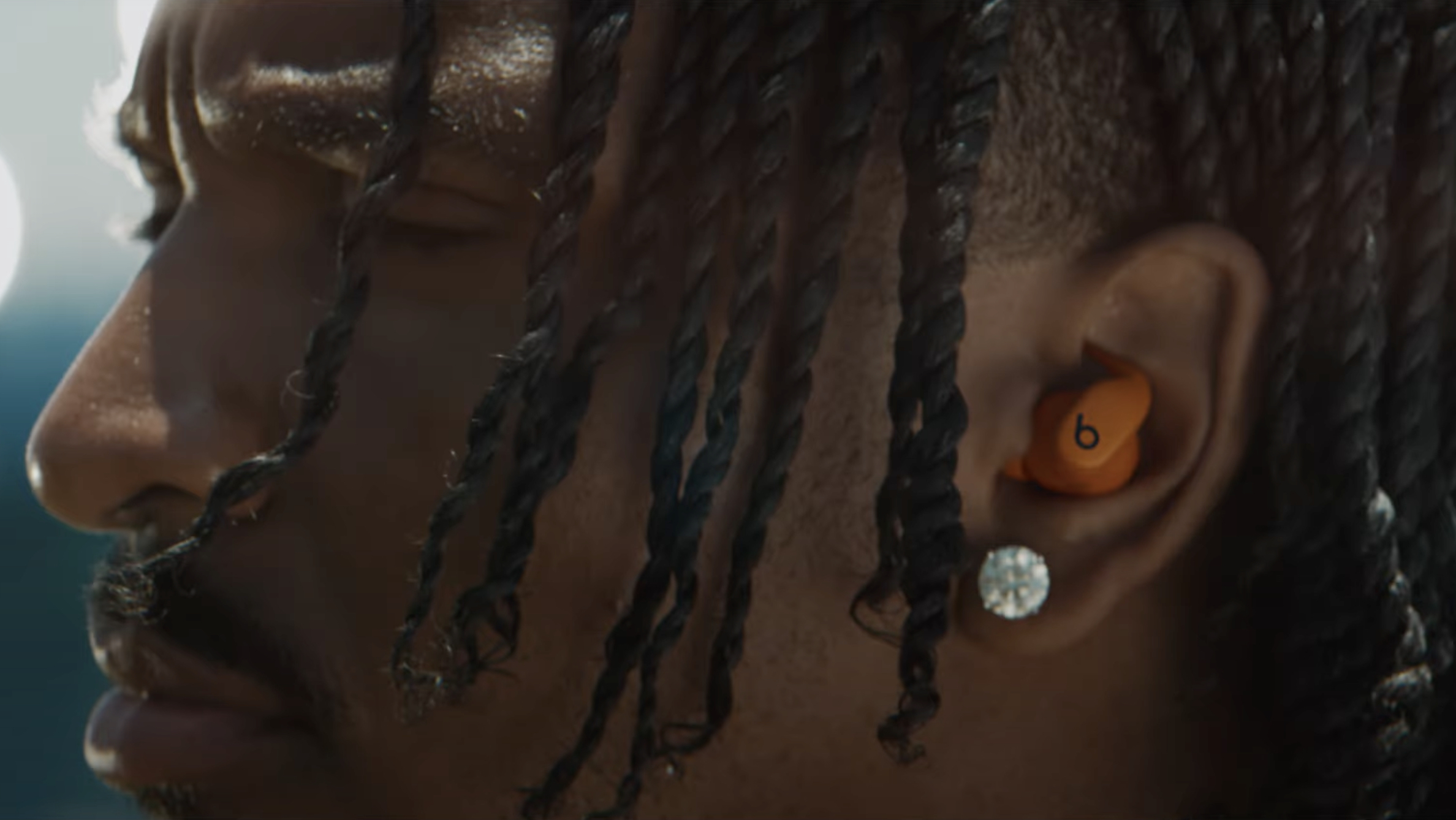 Powerbeats fit teaser