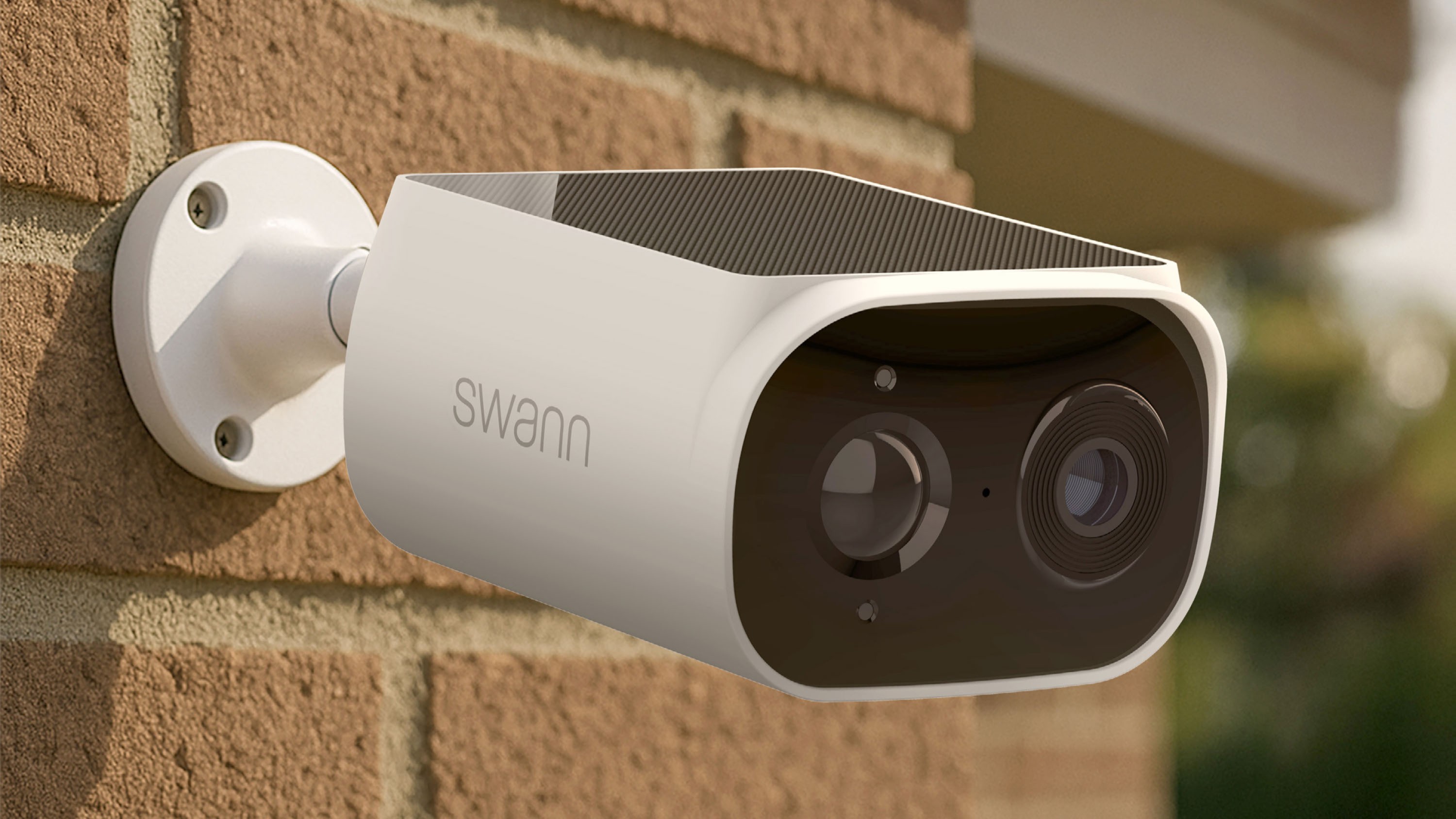 Swann Evo wireless solar cell security camera mounted on the wall