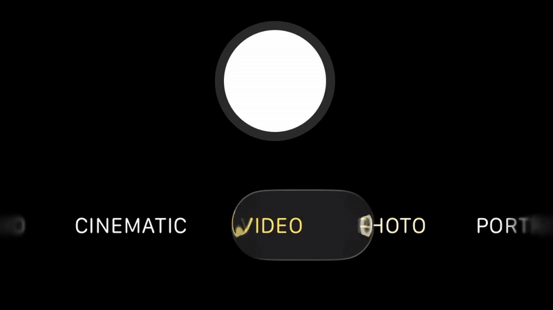 A video showing iOS 26 -Camera -App's navigation line
