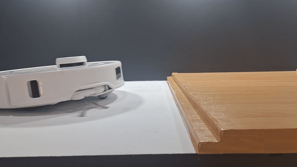 Roborock Qrevo Curv in Action