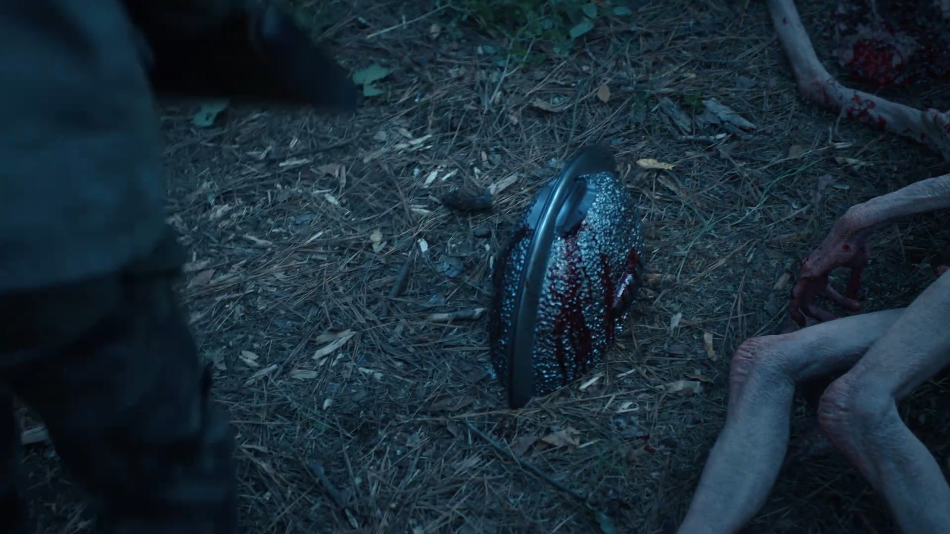 A close -up of the quantum -folding chamber 's transferrance -Unit in Peacestag Season 2 Section 4