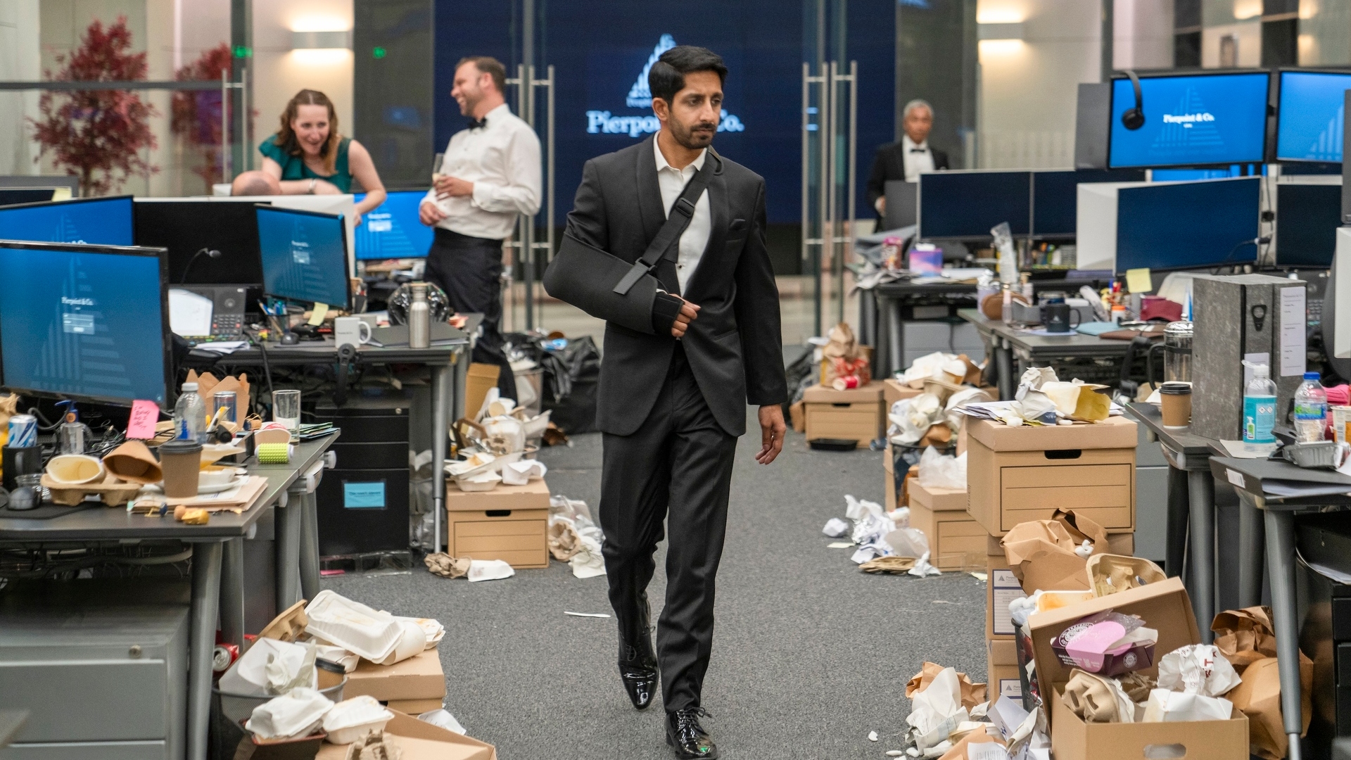 Rishi goes through offices in the industry season 3