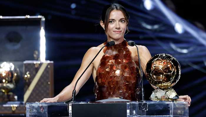FC Barcelonas Aitana Bonmati gives a speech after winning Womens Ballon Dor Award, September 22, 2025. - Reuters