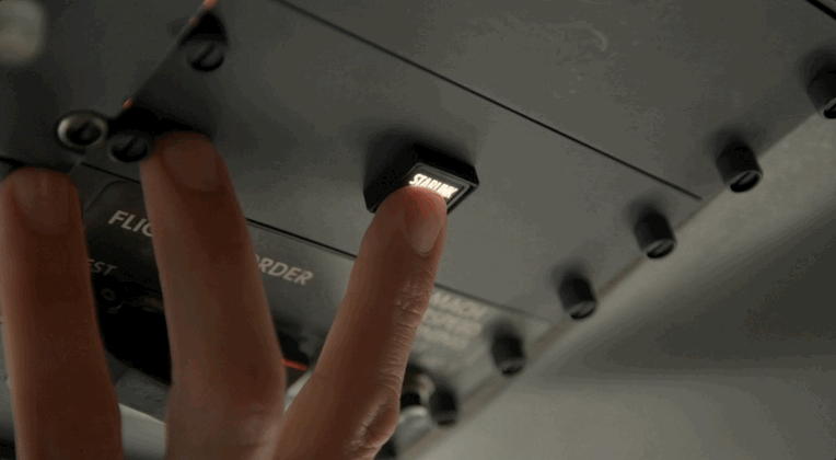 United Airlines pilot turns on Starlink Wi-Fi.