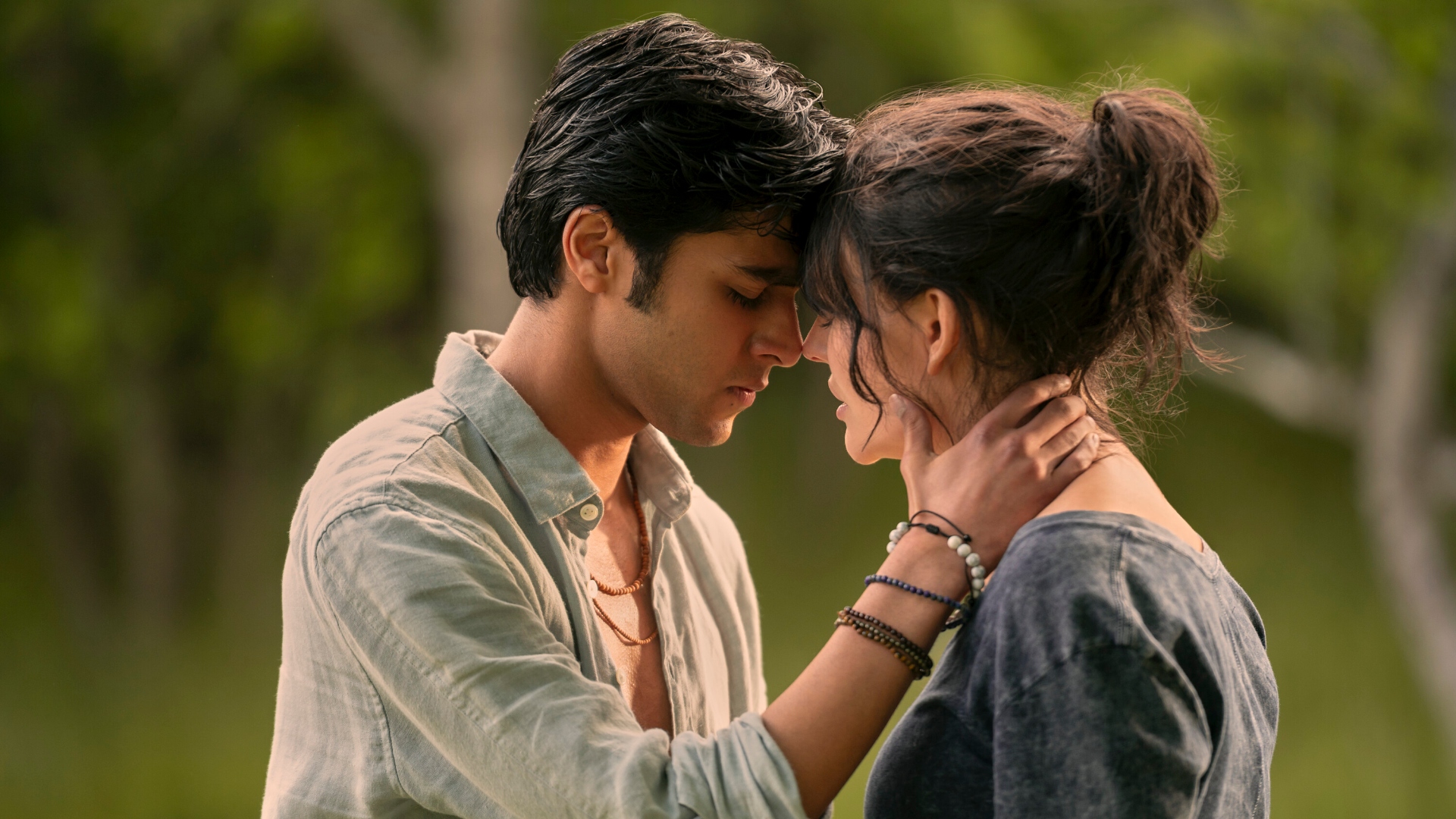 Cadence and Gat butt heads in We Were Liars Season 1