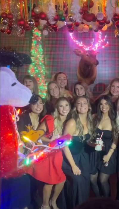 Taylor Swift slips away almost unnoticed in the Chiefs WAG's group photo