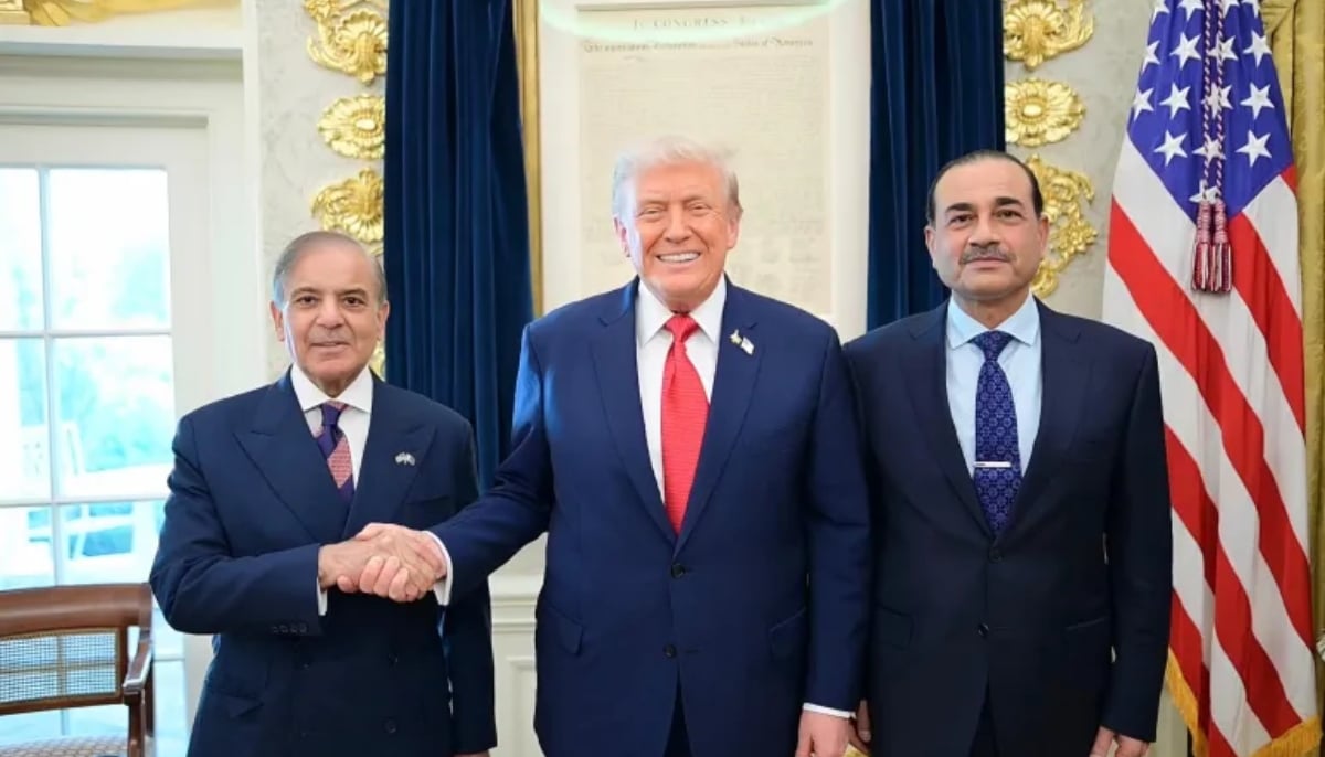 Prime Minister Muhammad Shehbaz Sharif (left) and Field Marshal Asim Munir (right) meet US President Donald Trump at the White House in Washington DC in September 2025. — Government of Pakistan