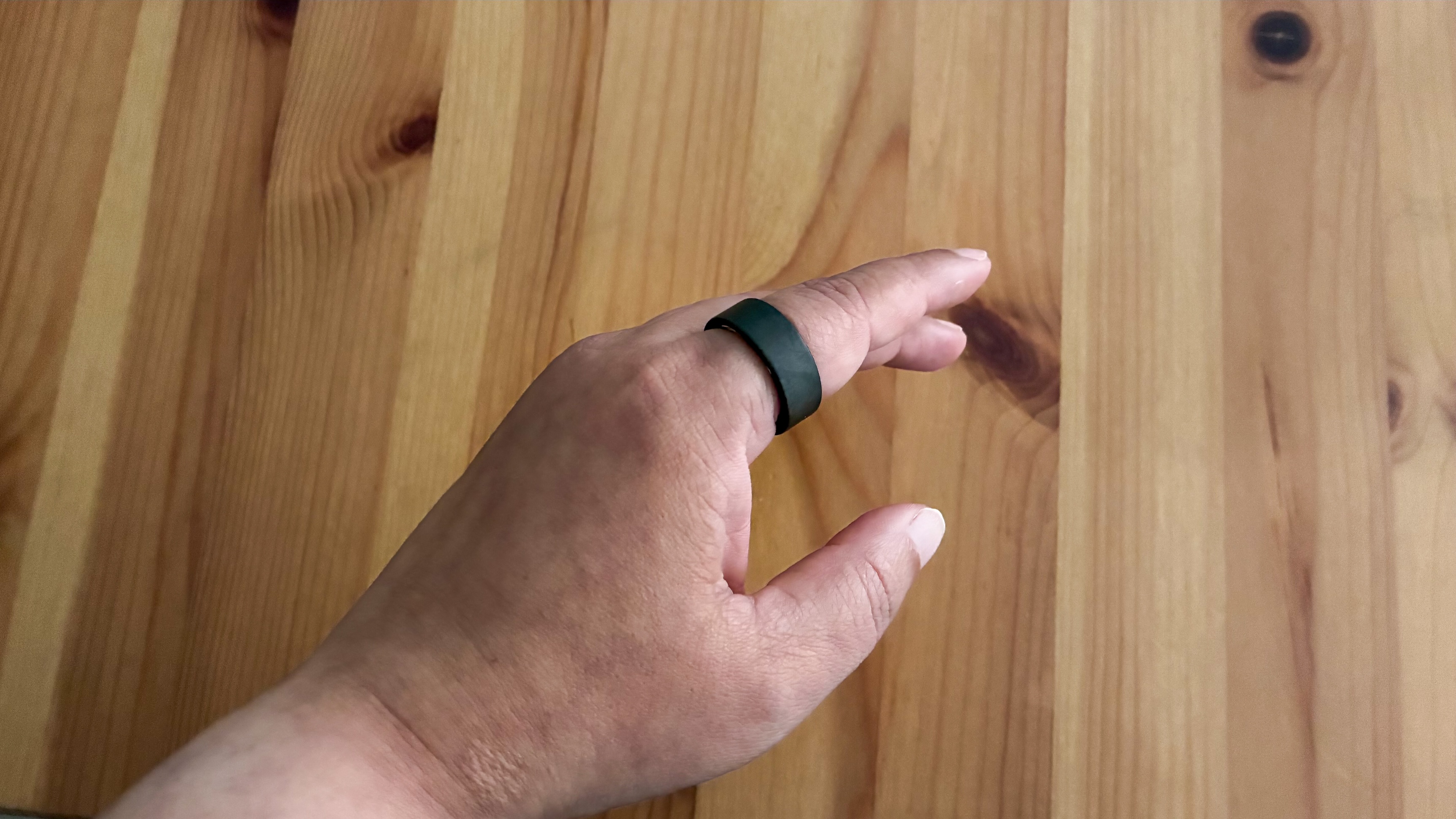 Ultrahuman Ring Air on an index finger