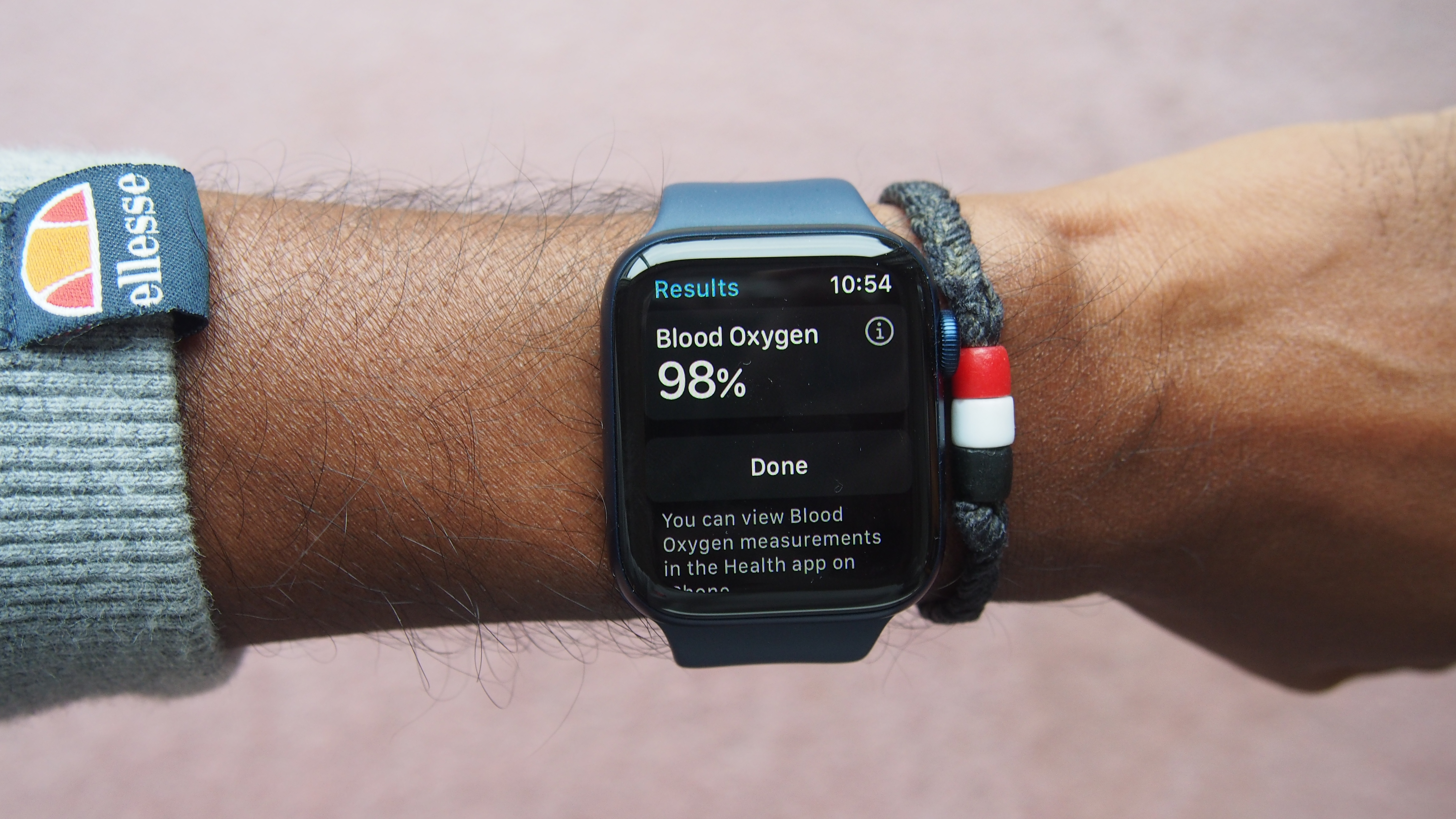 Apple Watch shows blood oxygen monitoring