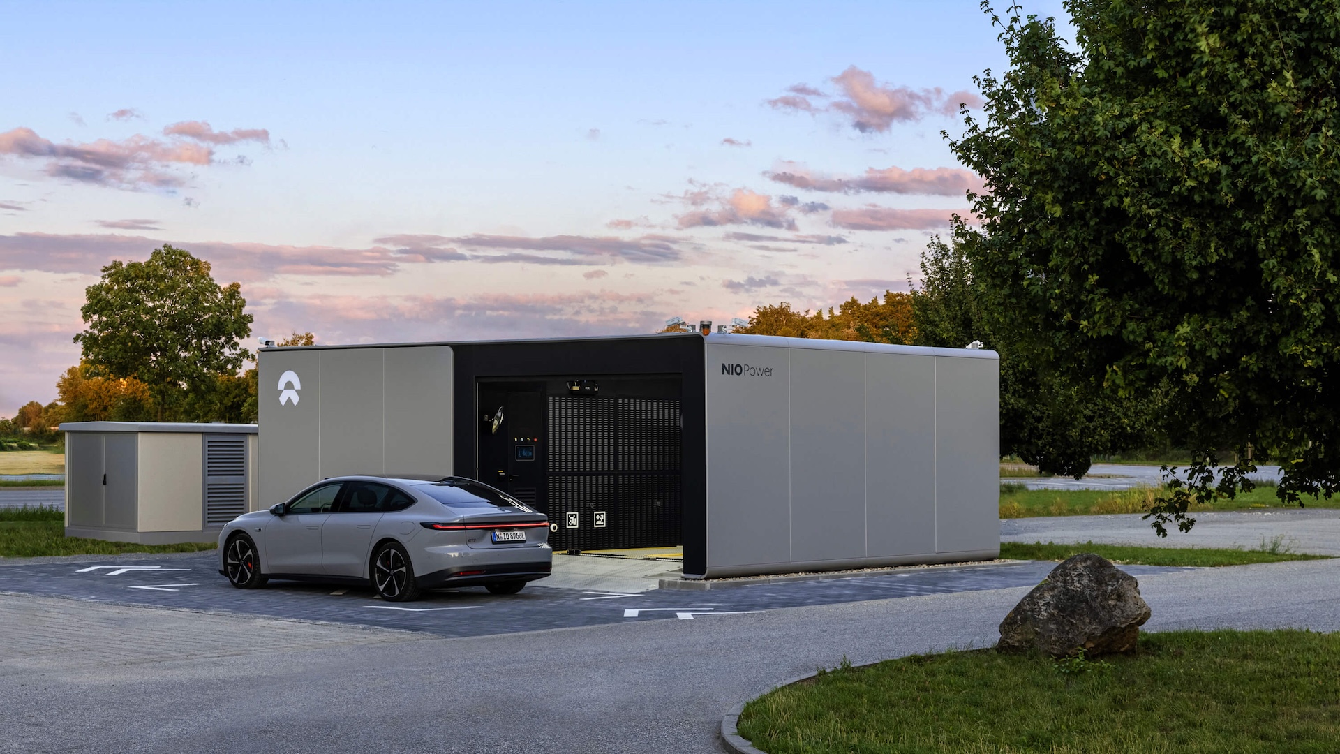 Nine Power Swap Station