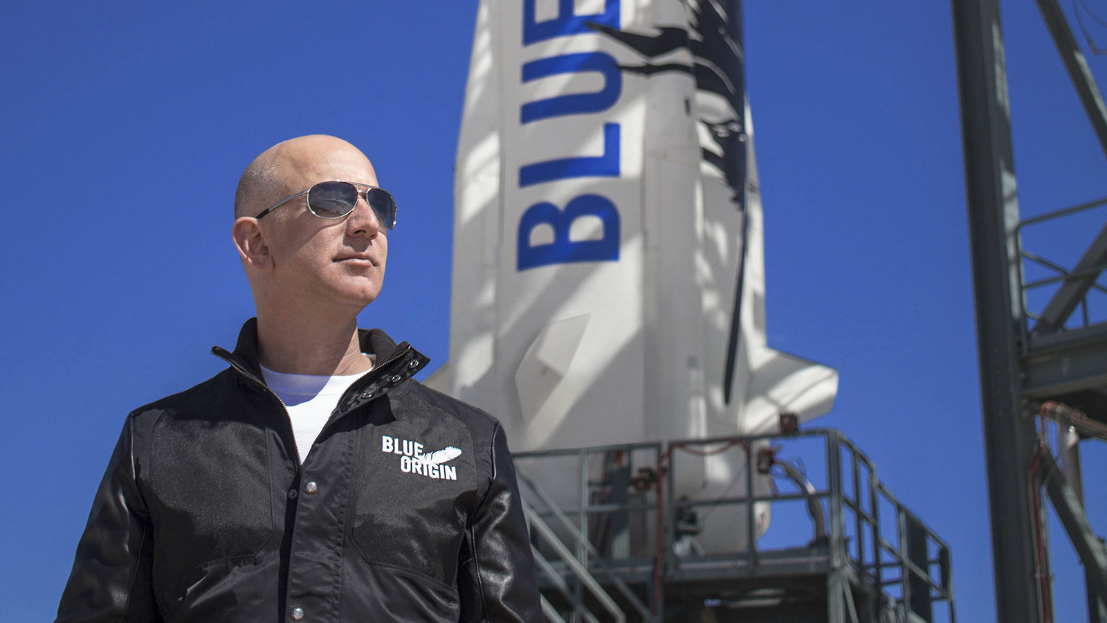 Jeff Bezos inspects Blue Origin's Shepard Rocket