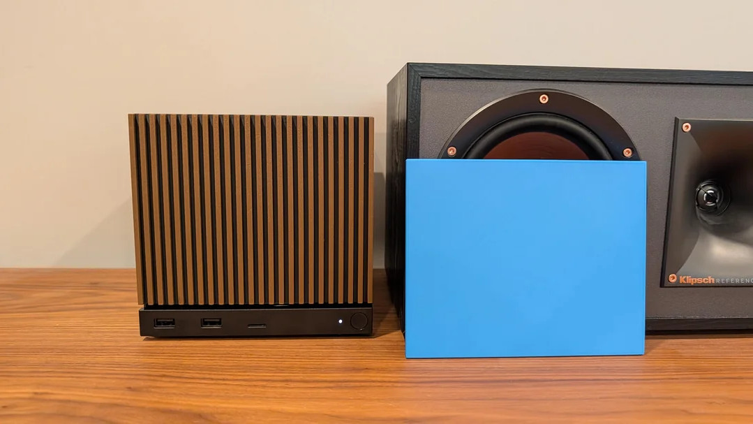 Steam Machine faceplates, one has a slatted effect, the other is blue