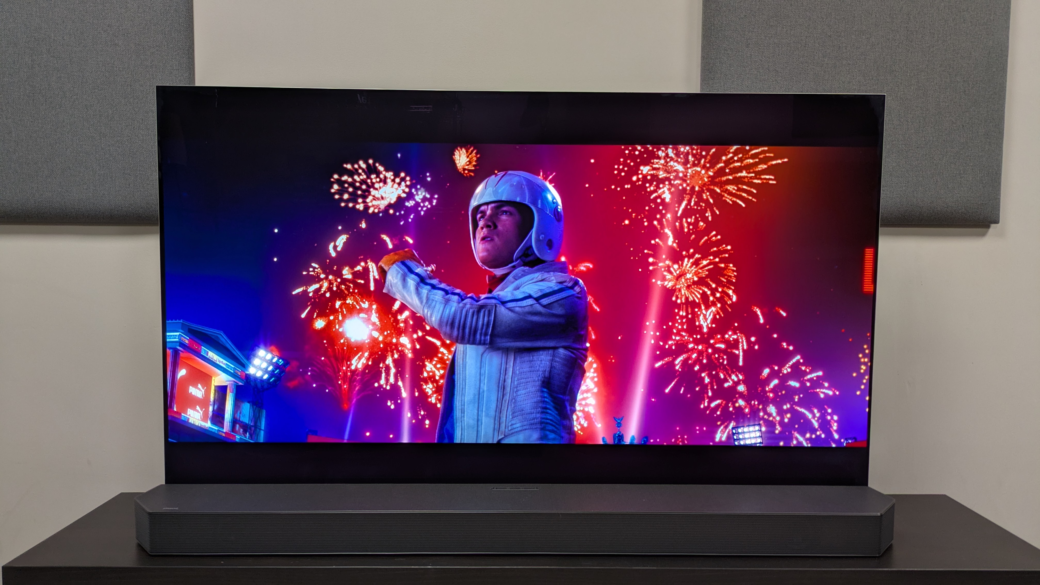 Speed ​​Racer 4K Blu-ray on LG G5 showing Speed ​​Racer stood in front of some bright fireworks